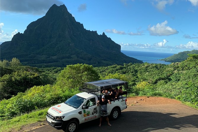 4x4 Moorea Safari Tours : With Hotel transfers - Magic Mountain and the importance of confirming the viewpoint