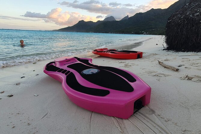 Activity/Excursion Lagoon Tour to Moorea by Canoe 6 hours - A motu lunch with coconut, raw fish, and barbecue
