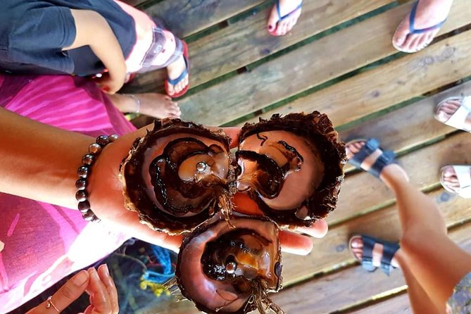 Authentic Polynesian Experience - Vanilla, rum, and the work behind island products