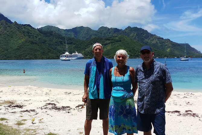 Blue Pearl Private Tour - Maharepa: the practical shopping stop