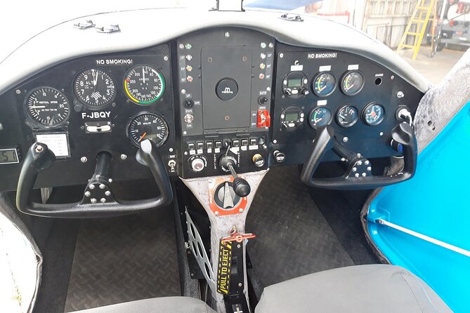 Bora Bora 30-minute Private Flight in a Light Aircraft - A smooth flight with a personal pilot