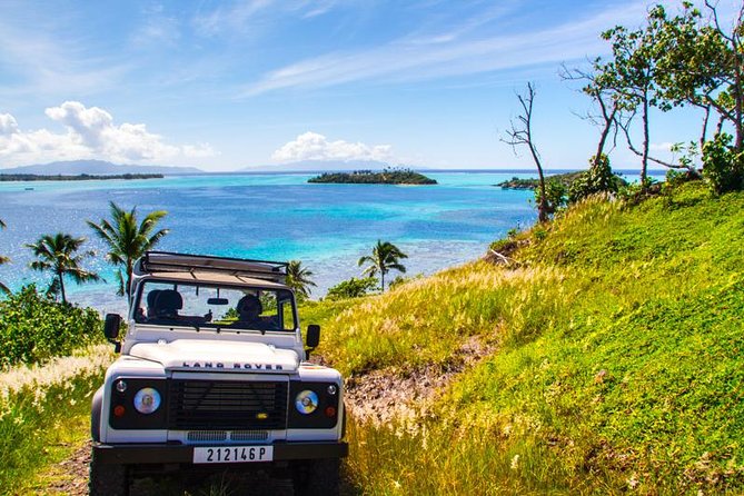 Bora Bora 4WD Tour & Eco Shark & Ray Snorkel Cruise - The 9:00 a.m. pickup and the first ride uphill