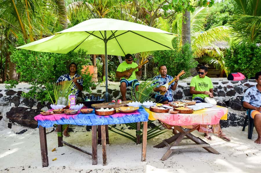 Bora Bora: 4x4 Safari with Snorkelling Combo Tour - Starting with sharks and rays in Bora Bora’s lagoon