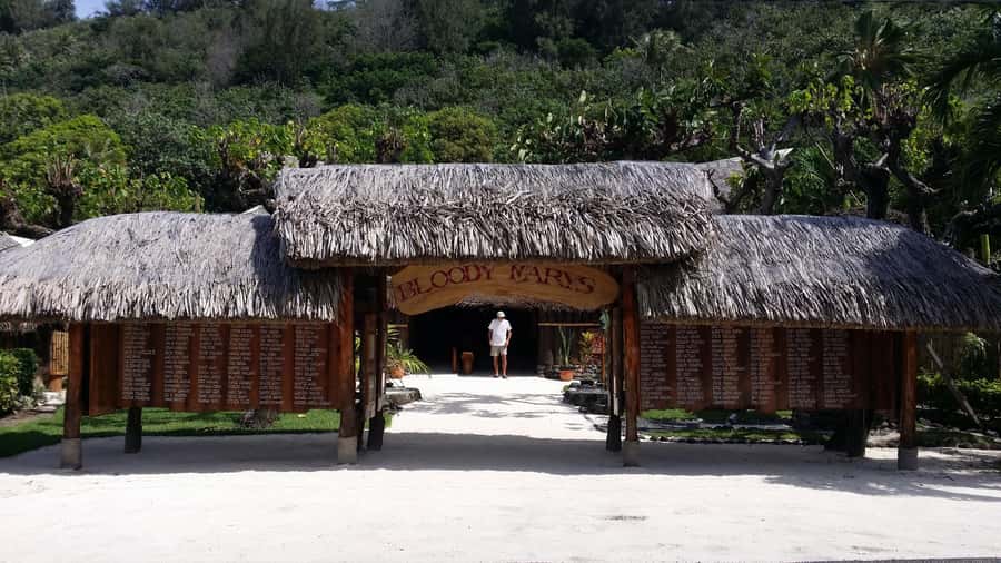 Bora Bora Adventure Day: 4X4 and Jet Ski with Lunch - The 4x4 road around Bora Bora