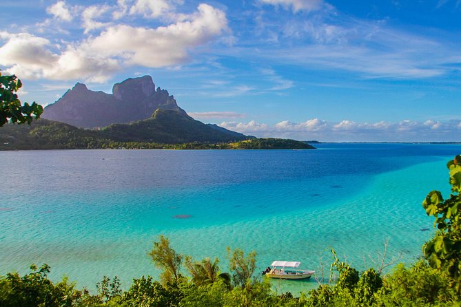 Bora Bora Combo Tour: Lagoon Cruise and 4WD Tour Including Snorkeling - Local crafts, coconut oil, and tropical fruit