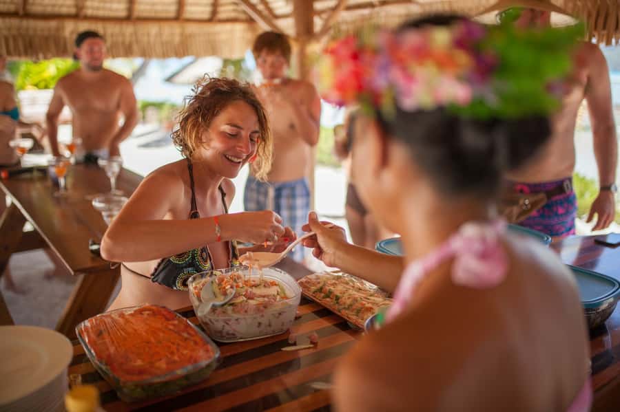 Bora Bora Luxury Tour and Beach Picnic - Why the marine-life policy matters