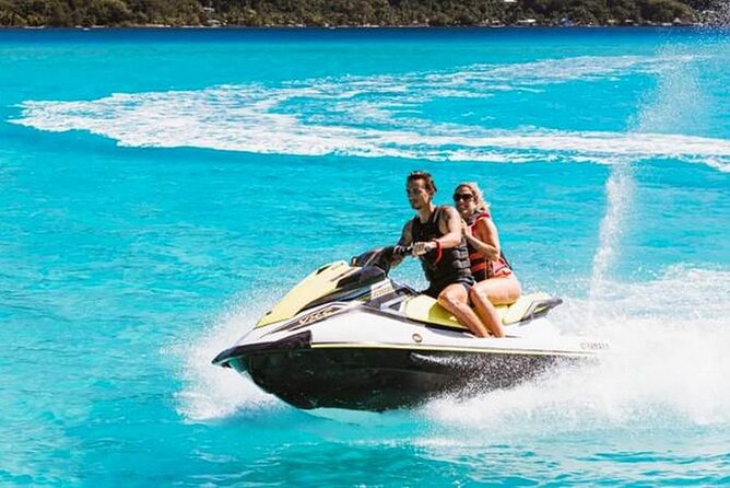 Combo snorkeling + motu lunch + jet ski group tour full day - Guides, music, and the human side of the tour