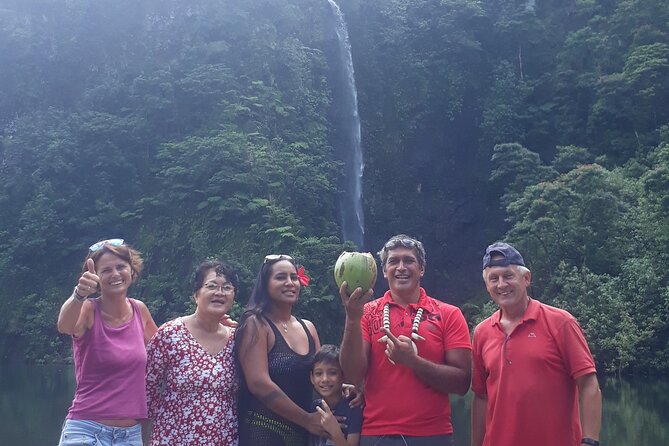 Crossing Island of Tahiti 4x4 Mountain, Waterfall, River, Basins - The 4x4 ride is the main event