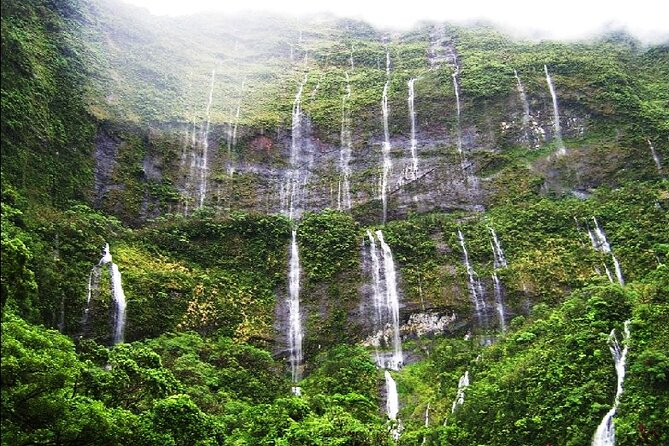 Crossing Over Tahiti Island Safari 4x4 - Waterfalls, photo stops, and mountain streams