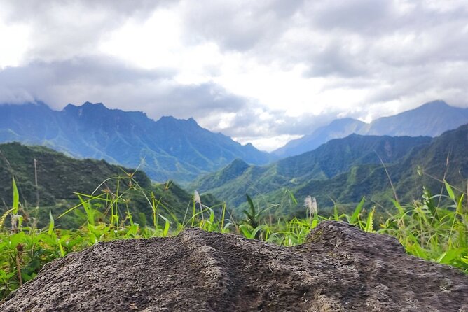 Crossing Over Tahiti Island Safari 4x4 - Lunch is a practical weak spot
