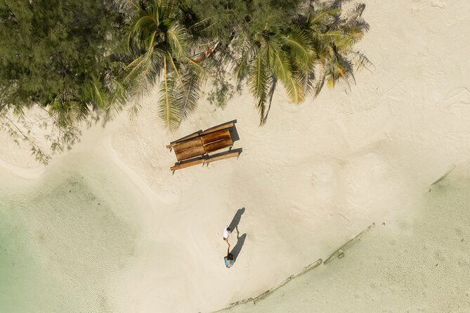 Day on a private island in Bora Bora - alone in the world - Arriving by Private Boat at 9:00 a.m.