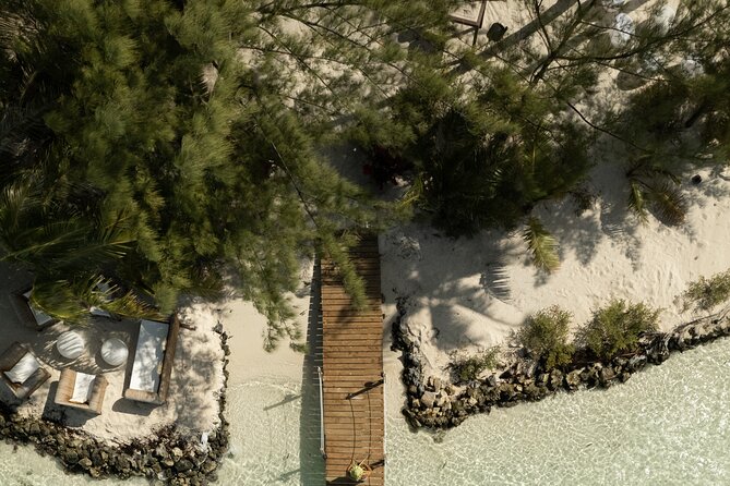 Day on a private island in Bora Bora - alone in the world - Ukulele, Coconut Leaves, and a Warm Polynesian Welcome