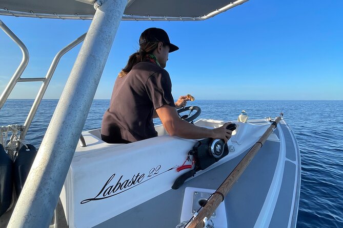 DEEP SEA FISHING 1/2 day (private group) - A half-day on Tahiti’s working fishing boat