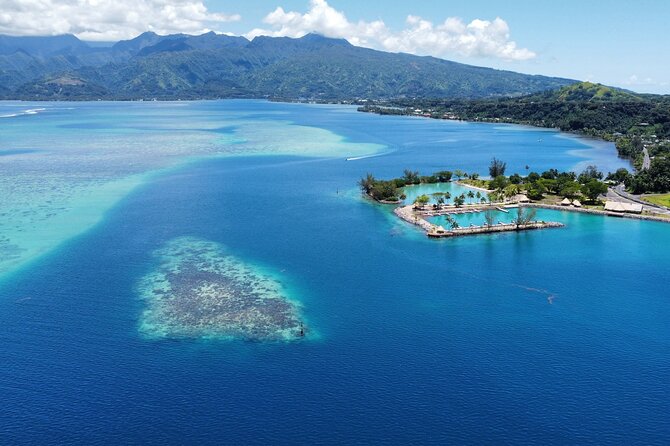 Excursion to discover the authentic Tahiti Peninsula 4:00 - Food, drinks, music, and Polynesian stories