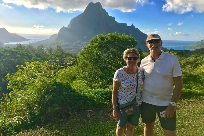 Franckyfranck Tours Moorea - Half day Tours - Moorea Tropical Garden and the vanilla story