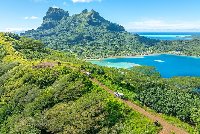 French Polynesia Snorkeling and 4X4 Adventure Tour with Buffet - Three snorkeling stops across the lagoon