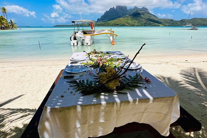 Full Day Lagoon experience with motu lunch - The guides make the water stops easier