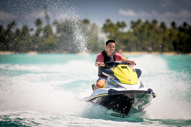 Island jet tour - A guided ride through Bora Bora’s changing blues