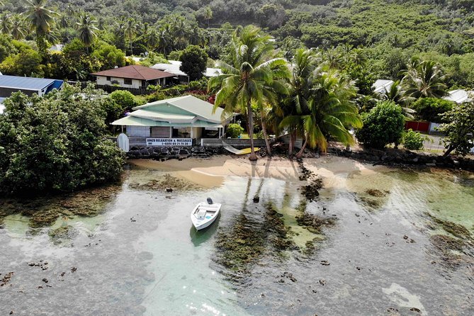 Janzu experience: massage and aquatic relaxation in the lagoon of Moorea - Passive stretching and the water dance