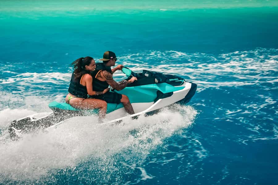 Jet Ski Around Bora Bora - Speed Through Paradise - What the two-hour route feels like