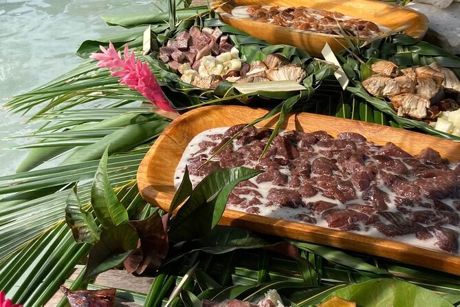 Lagoon Snorkeling Tour with Tahitian Oven Lunch in Bora Bora - Who should book this six-hour outing