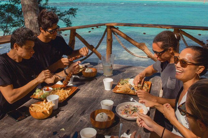 Lagoon Tour in Moorea in Small Group with Lunch - Key Points at a Glance