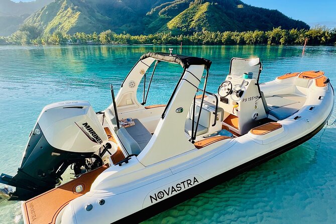 Lagoon Tour + lunch with your feet in the water on a Motu - Stop three: lunch with your feet in the water