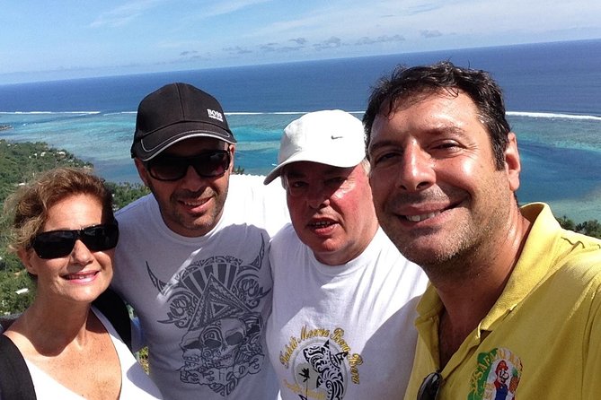 Moorea 4WD Tour Inc. Belvedere, Pineapple Farm, Magic Mountain... - Pineapple fields and Moorea’s working countryside