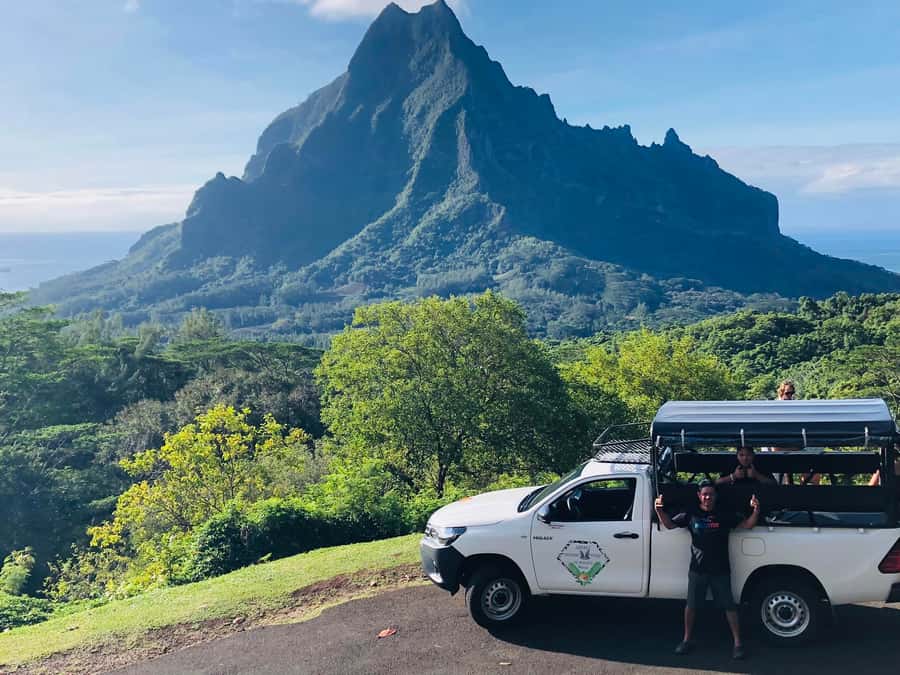 Moorea:4X4 safari excursion between land and sea with lunch - Six details that shape the day