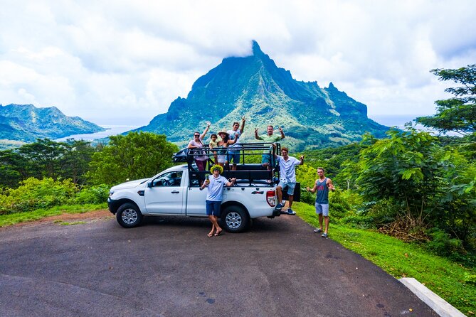 Moorea Aito 4WD Safari Tour - Half day - Pineapple fields and the agriculture school