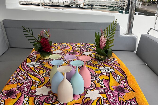 Polynesian atmosphere in Bora Bora Lagoon, Tapas and Cocktail - How much time should you allow?