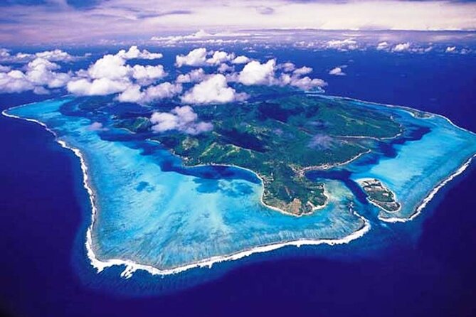Private 30-minute flight downwind of Huahine - What the 30-minute route includes