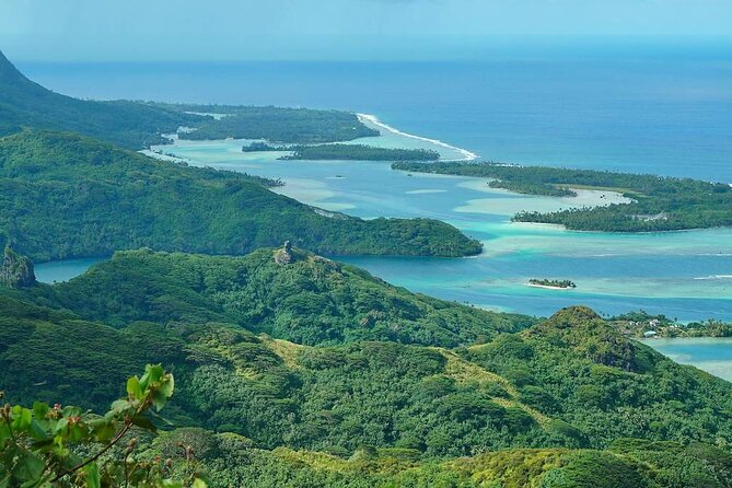Private 30-minute flight downwind of Huahine - Weather, timing, and practical limits