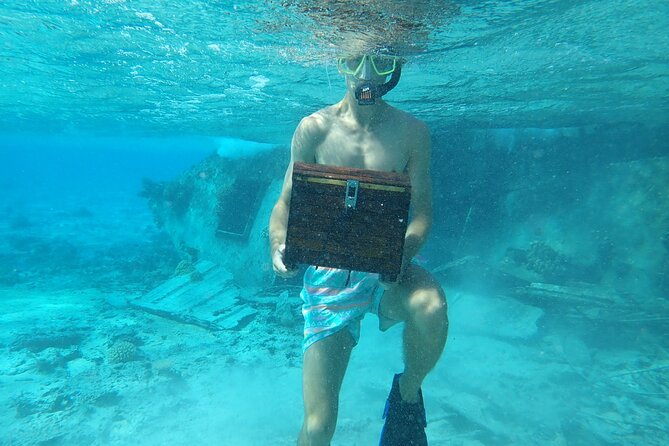 Private 4 Hours Reef Discovery Luxury Private Treasure Hunt in Bora Bora - Stop one: begin the mission with a clue