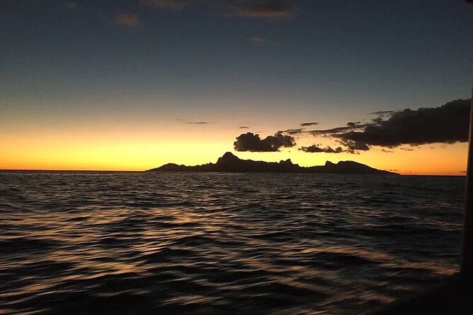 Private and Local Sunset Cruise in Tahiti - Who will enjoy this Tahiti sunset cruise most