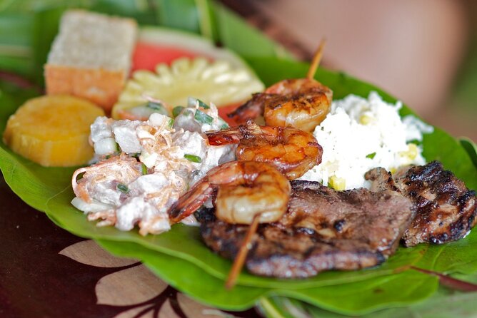 Private Full-Day Lagoon Adventure in Bora Bora with BBQ Lunch - 9:00 a.m. on the lagoon in an outrigger canoe