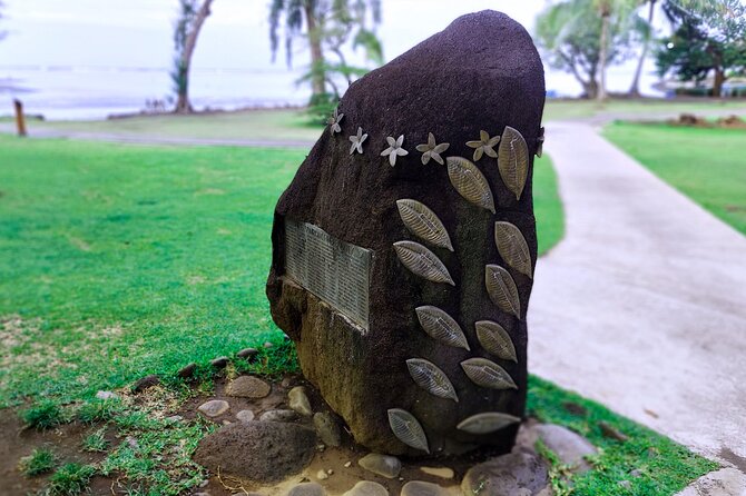 Private Half Day Tour: Papeete and Nature of Tahiti east coast - Arahoho Blowhole: a quick show from the sea