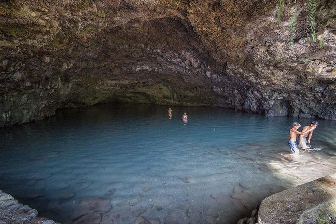 Private Island Tour ( 5 HOURS) - Taharuu Beach and Tahiti’s black-sand coast