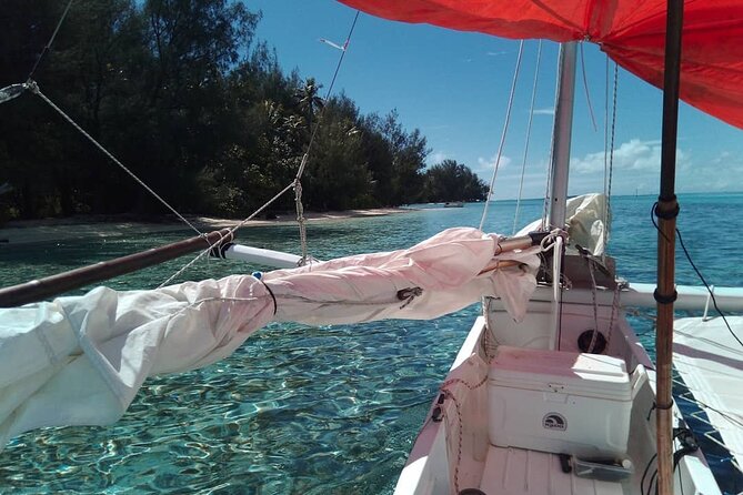 Private Moorea Discovery Half-day Sailing - Captain Herve and the human side of the trip