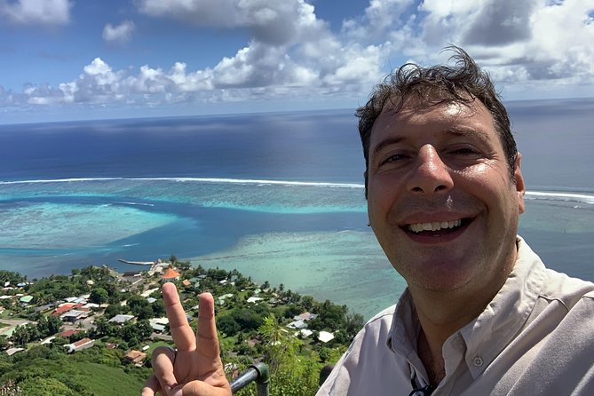 Private Morning Moorea 4WD Tour with Champagne - The distillery stop and local flavors