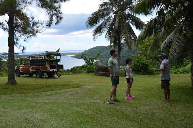 Private Safari Adventure Tour in Bora Bora with Local Guide - What the 4x4 ride is really like