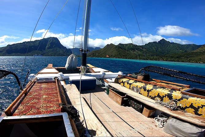 Private sailing adventure - Why this private Moorea outing feels different
