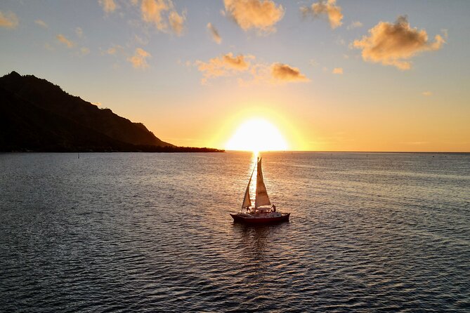 PRIVATE Sunset Cruise : Moorea Sailing on a Catamaran named Taboo - Pickup and the start of the evening