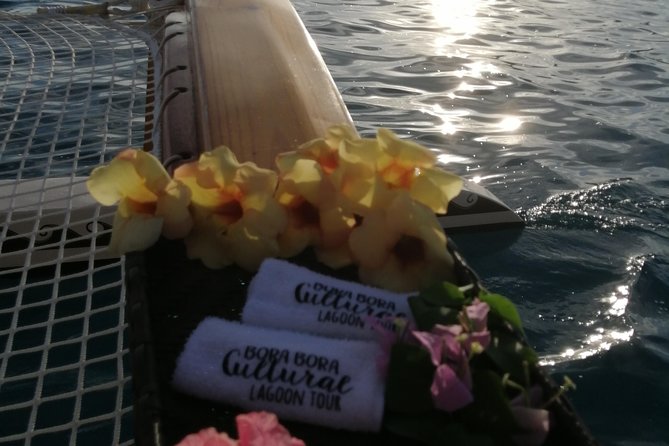 PRIVATE SUNSET LAGOON CRUISE - Bora Bora Cultural Lagoon Tour - Why a private sunset cruise changes the mood