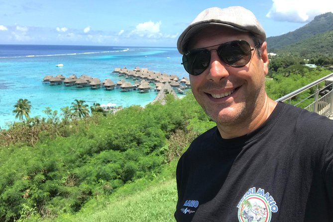 Private Tour Moorea 4WD - Belvedere Pineapple Farm, Magic Mount. - Tasting jam and learning about vanilla at Moorea Tropical Garden