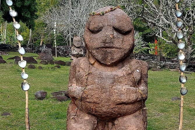 Private Tours of Tahiti by Lydia. Full or Half Day - Blowhole and waterfall: seeing Tahiti’s volcanic character