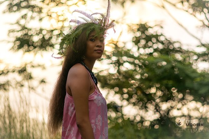 Professional Photo Shooting in Moorea, unique session adapted - From pickup to Moorea’s mountain side