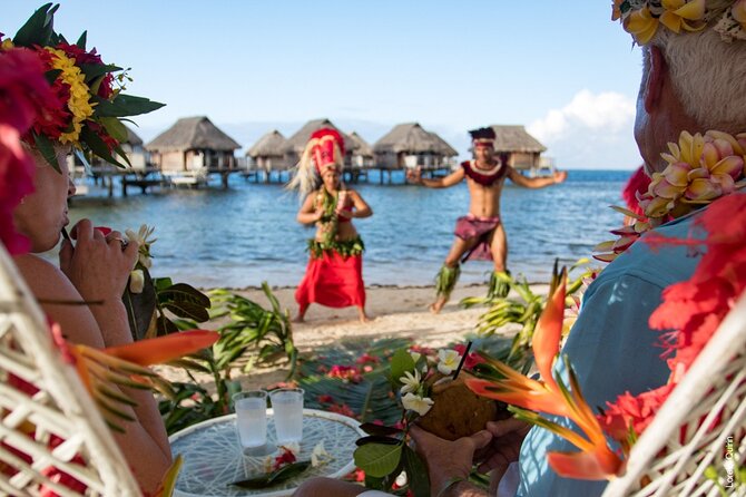 Professional Photo Shooting in Moorea, unique session adapted - Who should book this experience
