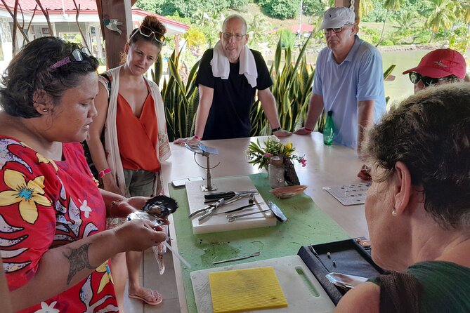 Raiatea-Beautiful Black Pearl of Tahiti and the Vanilla of Tahaa - Who Will Enjoy This Half-Day Cruise