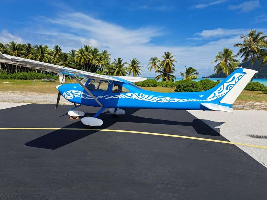 Raiatea: Bora Bora and Taha'a Private Scenic Flight one hour - Bora Bora at 500 meters